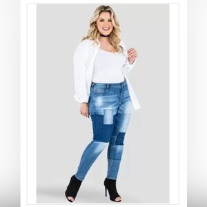 Multi-Wash Skinny Jeans EUC✨